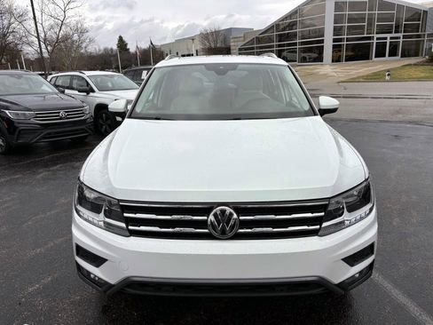Used 2021 Volkswagen Tiguan SEL image 2