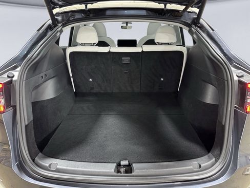 Used 2021 Tesla Model Y Long Range image 25