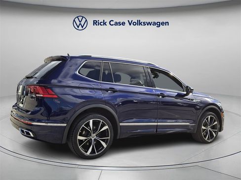 Used 2022 Volkswagen Tiguan SEL R-Line image 6