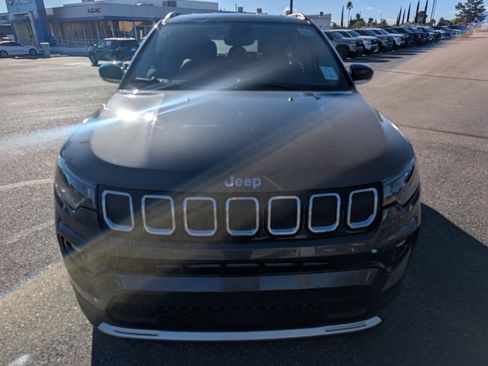 Used 2022 Jeep Compass Limited image 8