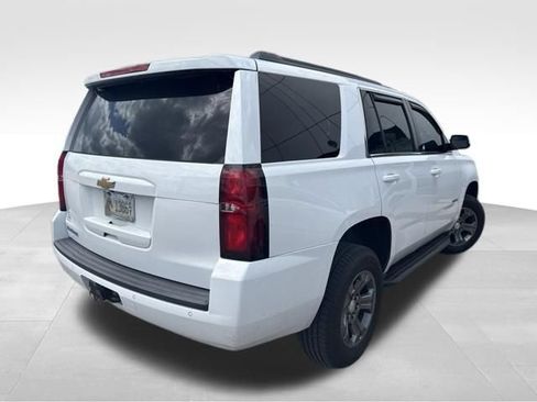 Used 2020 Chevrolet Tahoe LS w/ Enhanced Driver Alert Package AWD/4WD image 4