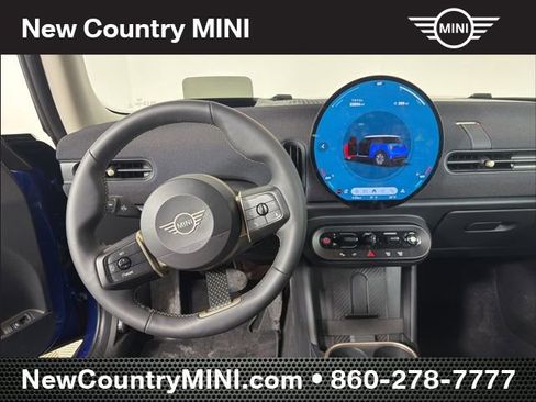 Certified 2025 MINI Cooper 2-Door Hardtop image 21