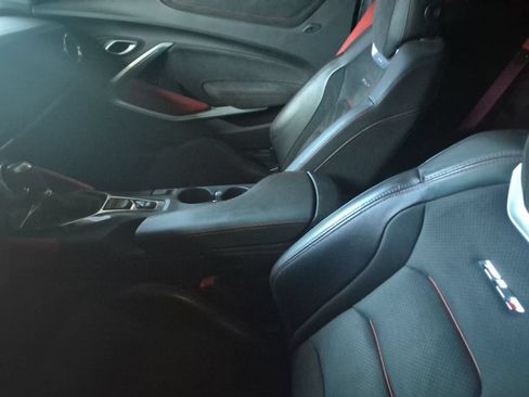 Used 2018 Chevrolet Camaro ZL1 RWD image 28