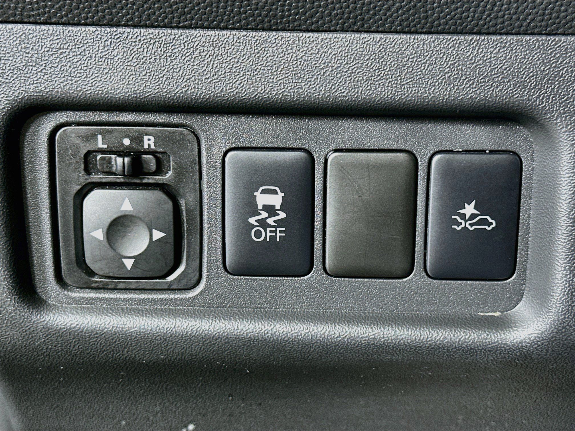 Used 2024 Mitsubishi Mirage ES FWD image 17