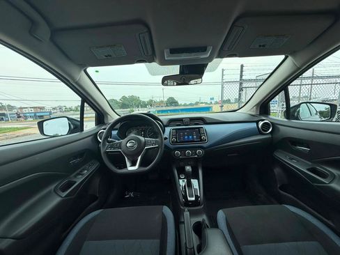 Used 2025 Nissan Versa SV w/ Trunk Package FWD image 16