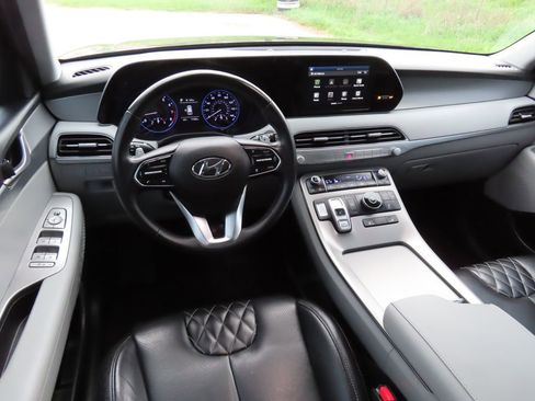 Used 2020 Hyundai Palisade SEL FWD image 4