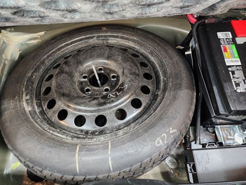 Used 2019 Chrysler 300 Limited image 27