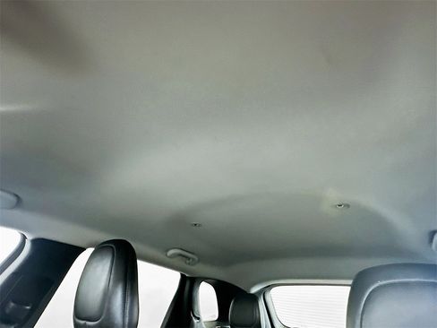 Used 2020 Jeep Cherokee Latitude Plus image 21