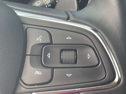 Used 2023 Buick Envision Avenir FWD image 22