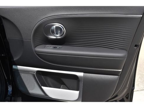 New 2026 Hyundai Ioniq 9 Limited image 22