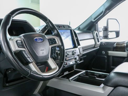 Used 2022 Ford F250 Lariat w/ Lariat Value Package AWD/4WD image 24