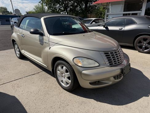 Used 2005 Chrysler PT Cruiser Touring FWD image 5