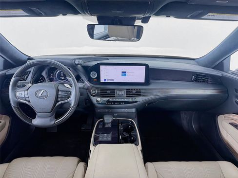 Used 2023 Lexus LS 500 w/ Interior Upgrade Package RWD image 13