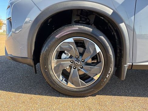 New 2026 Nissan Rogue SV image 8