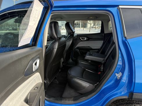 Used 2022 Jeep Compass Latitude image 15