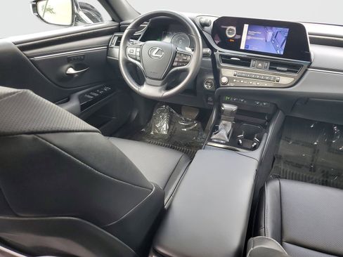 Used 2025 Lexus ES 300h w/ Premium Package FWD image 10