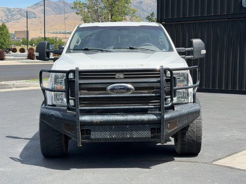 Used 2019 Ford F250 XL AWD/4WD image 2