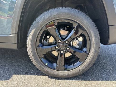 New 2027 Jeep Grand Cherokee Limited AWD/4WD image 20