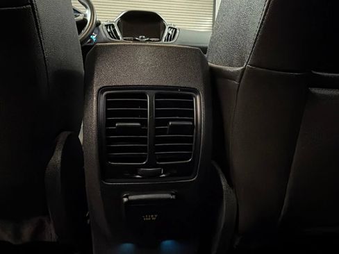 Used 2015 Ford Escape Titanium w/ Equipment Group 301A AWD/4WD image 20