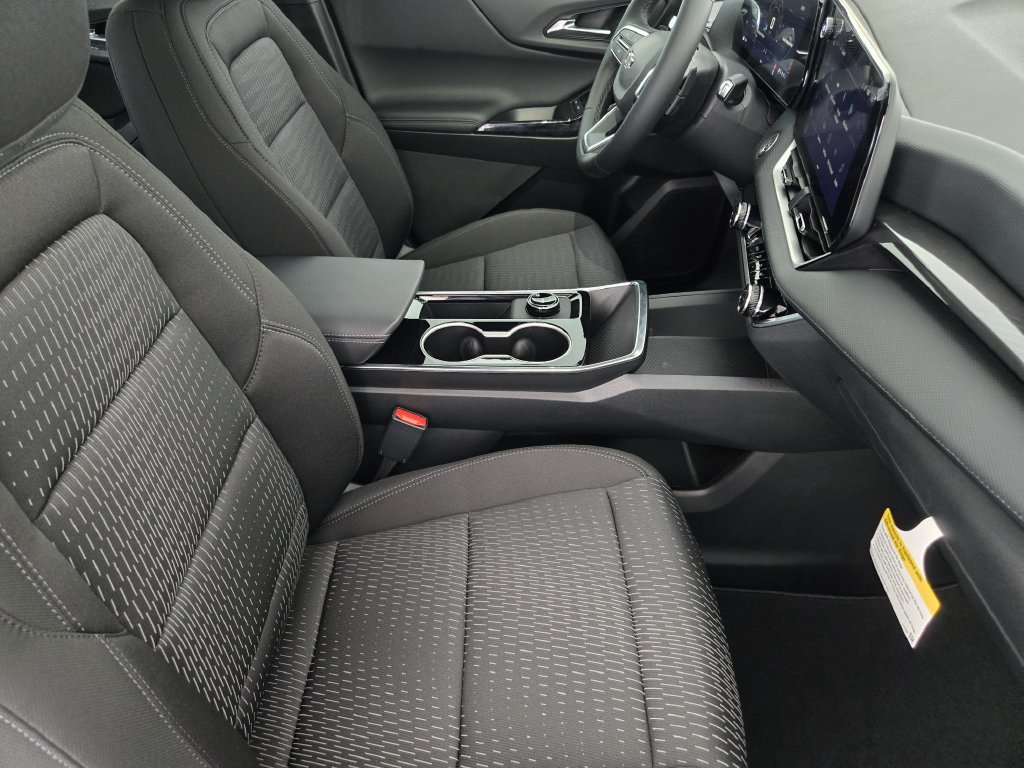 New 2027 Chevrolet Equinox LT w/ Midnight Edition FWD image 16