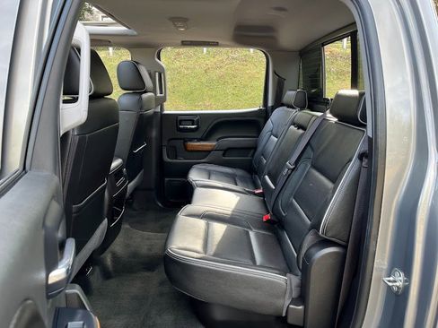 Used 2017 Chevrolet Silverado 1500 High Country image 47