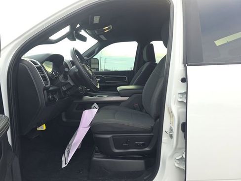 Used 2024 RAM 2500 Big Horn w/ Night Edition AWD/4WD image 11