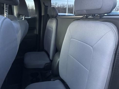 Used 2016 Chevrolet Colorado W/T w/ WT Convenience Package image 8