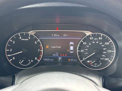 Used 2025 Nissan Altima 2.5 SV FWD image 16