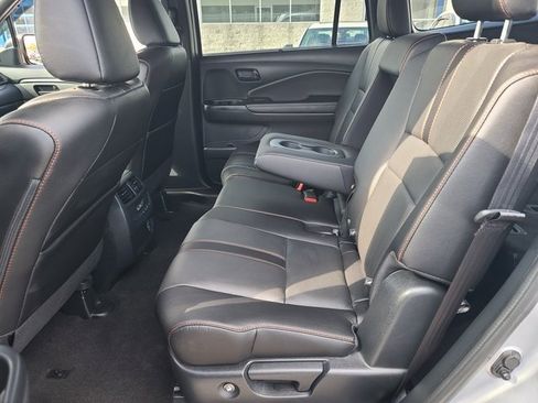 Used 2022 Honda Pilot TrailSport image 13