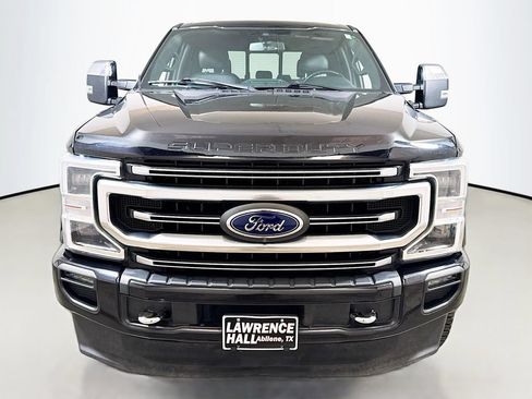Used 2022 Ford F250 Platinum AWD/4WD image 2