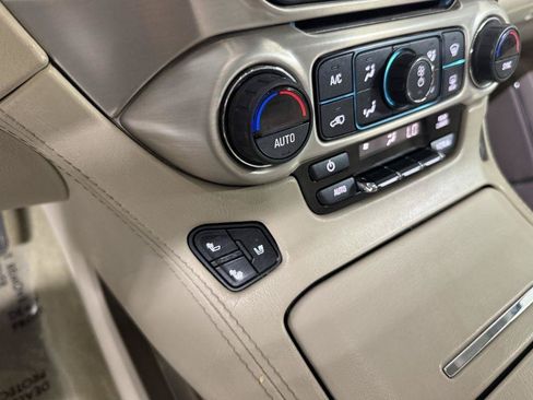 Used 2019 GMC Yukon XL Denali w/ Open Road Package AWD/4WD image 24