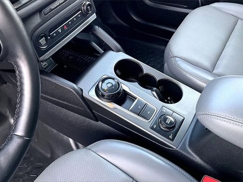 Used 2025 Ford Bronco Sport Badlands image 19