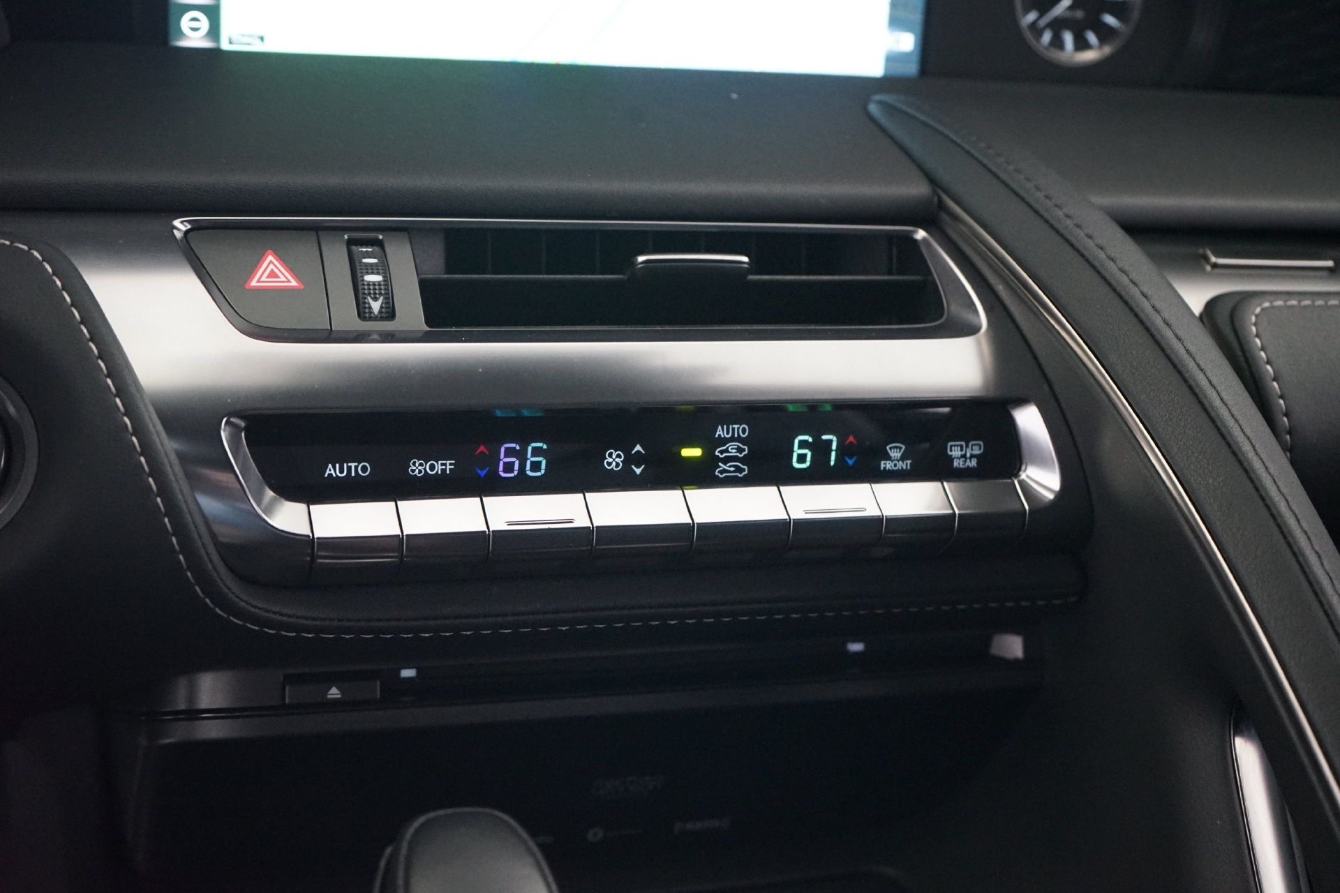 Used 2018 Lexus LC 500 Coupe w/ Performance Package RWD image 17