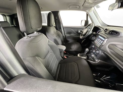 Used 2022 Jeep Renegade Latitude image 26