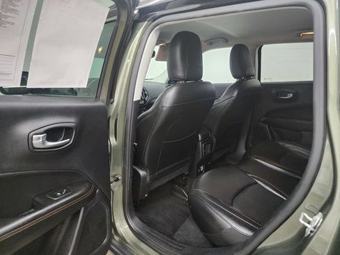 Used 2019 Jeep Compass Limited AWD/4WD image 23