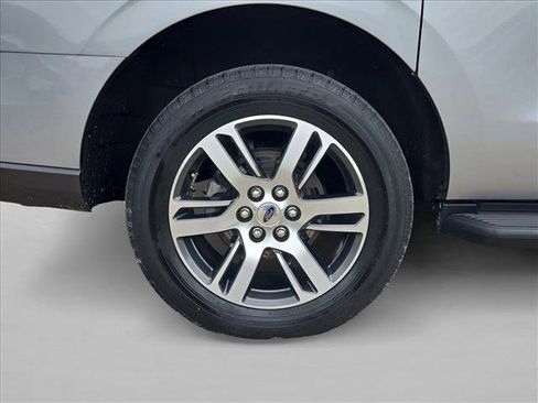 Used 2024 Ford Expedition Max Limited RWD image 25