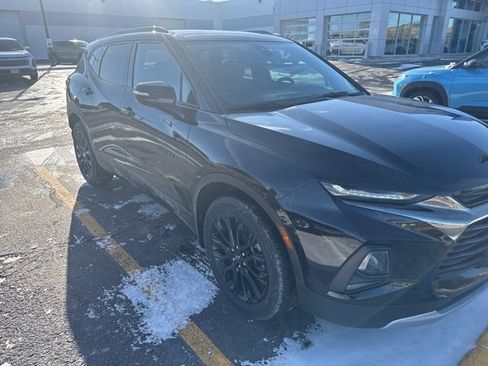 Used 2022 Chevrolet Blazer LT w/ Sound & Technology Package image 2