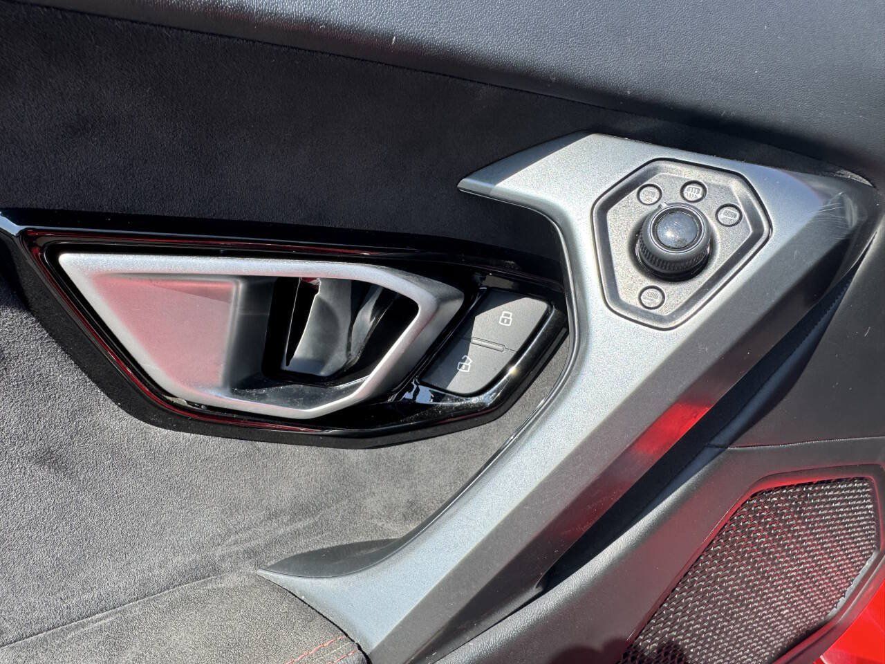 Used 2019 Lamborghini Huracan LP 580-2 RWD image 15