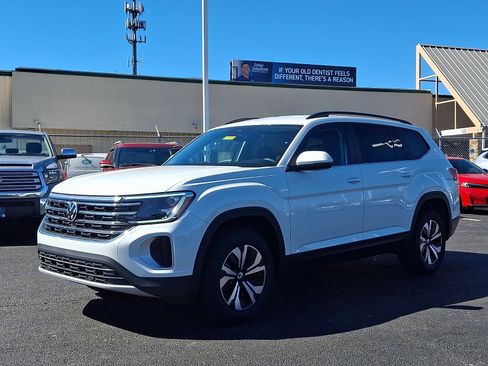 New 2026 Volkswagen Atlas SE AWD/4WD image 2