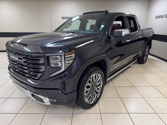 Used 2024 GMC Sierra 1500 Denali Ultimate AWD/4WD image 3
