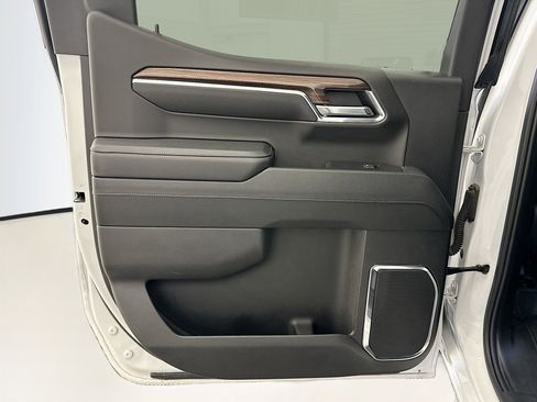 Used 2024 Chevrolet Silverado 1500 LT image 27