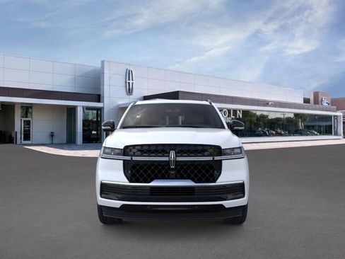 New 2026 Lincoln Navigator Reserve w/ Jet Appearance Package AWD/4WD image 7