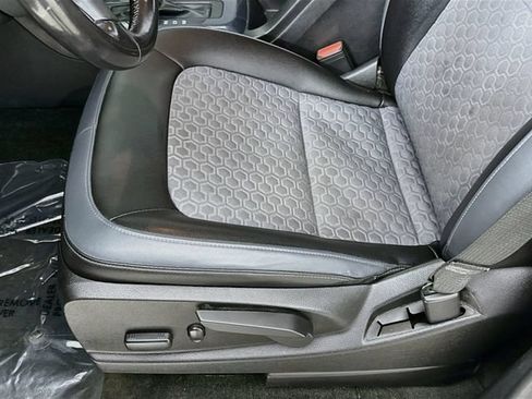 Used 2016 Chevrolet Colorado Z71 AWD/4WD image 18