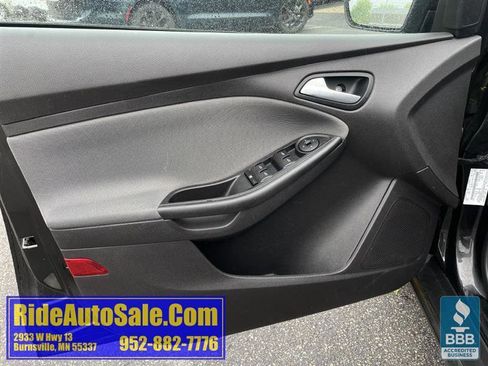 Used 2014 Ford Focus SE FWD image 9