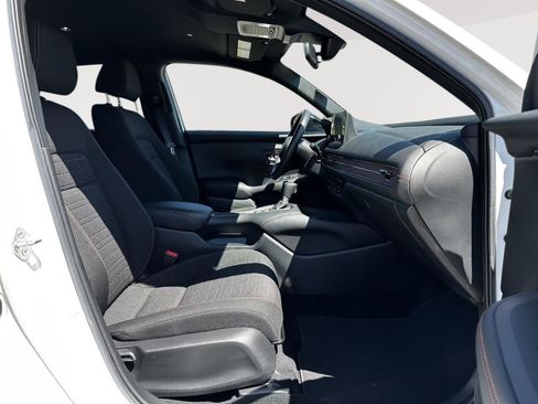 Certified 2024 Honda HR-V Sport image 23