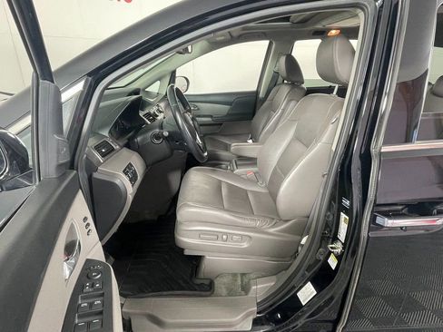 Used 2016 Honda Odyssey Touring Elite image 13