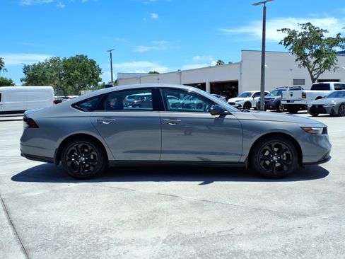 Certified 2025 Honda Accord SE image 16