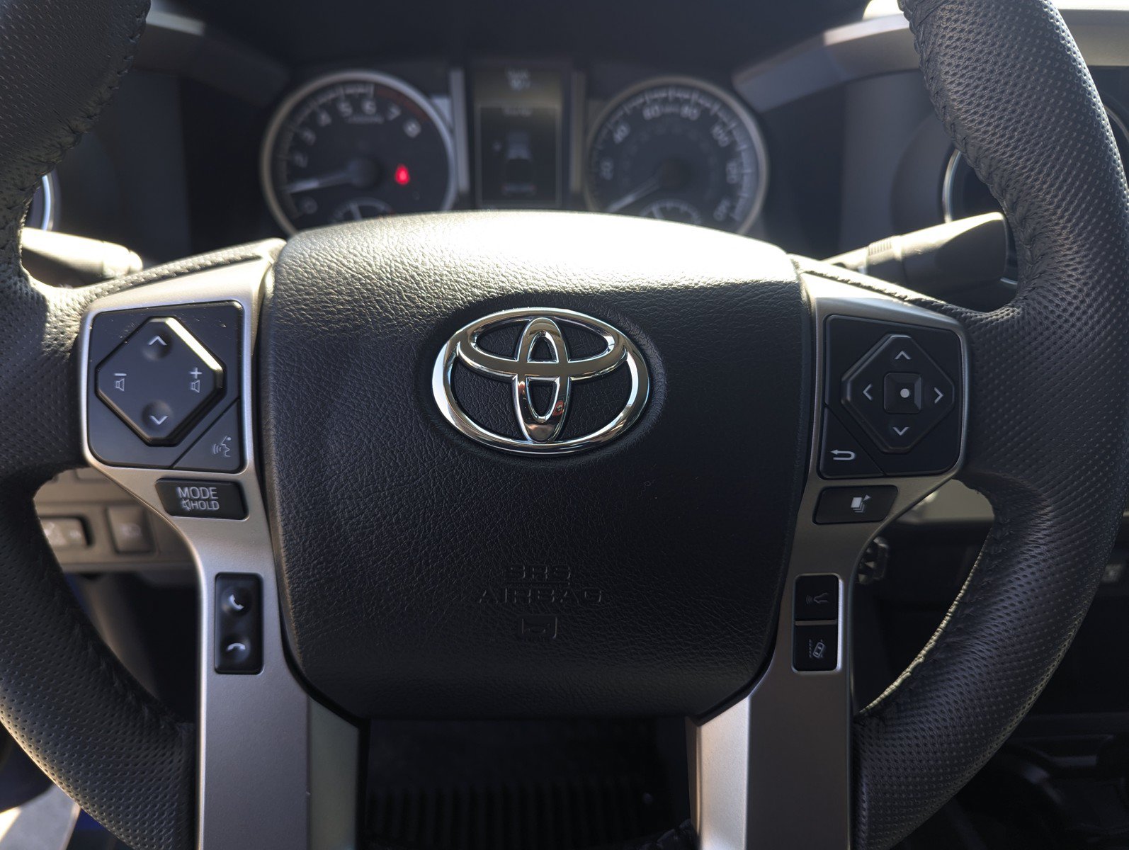 Used 2023 Toyota Tacoma SR5 RWD image 11
