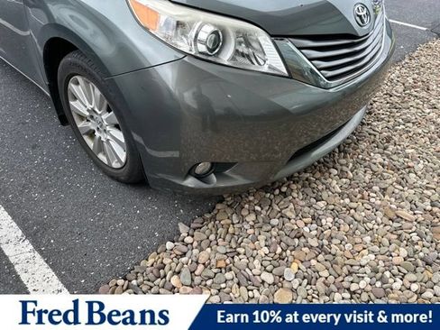 Used 2014 Toyota Sienna XLE AWD/4WD image 20