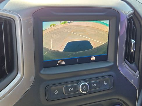 Used 2022 Chevrolet Silverado 1500 Custom w/ Safety Confidence Package RWD image 21